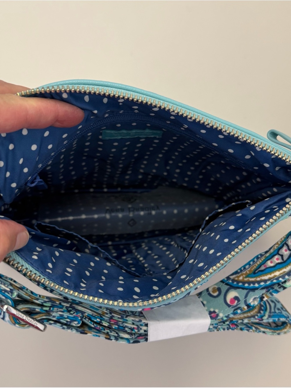 NWT Vera Bradley Carson Mini Hobo Crossbody Daisy Dot Paisley Bag - Picture 6 of 7